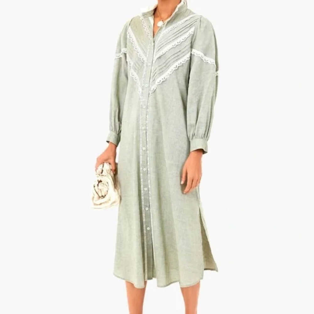 Tuckernuck Elegant Green Midi Dress with Lace Details